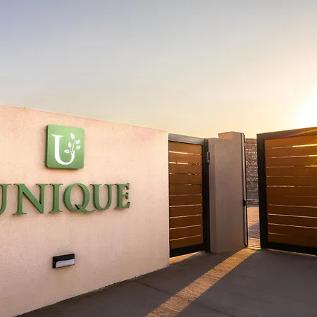 شقة Unique كالاماتا