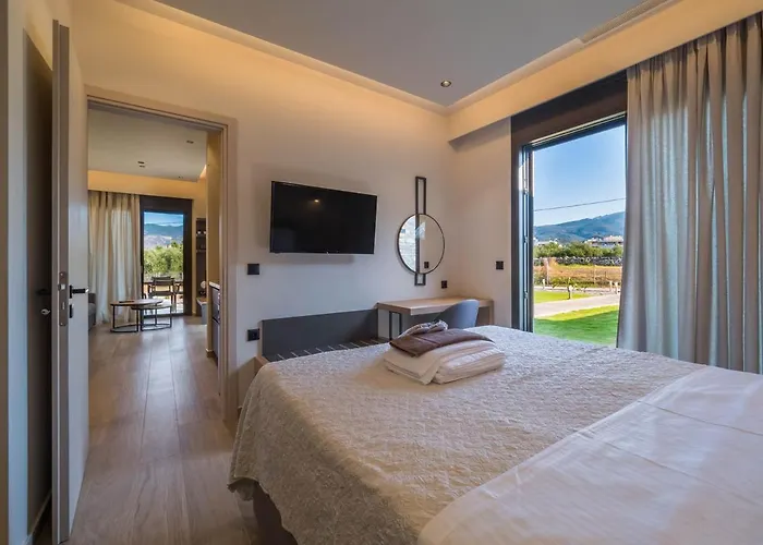 Unique * Каламата