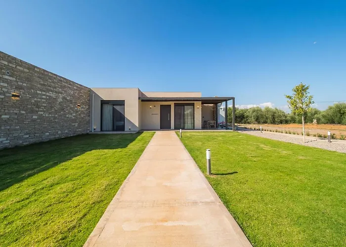 Unique Апартаменты *