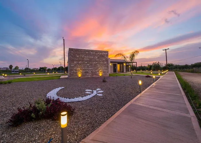 Unique Апартаменты Каламата